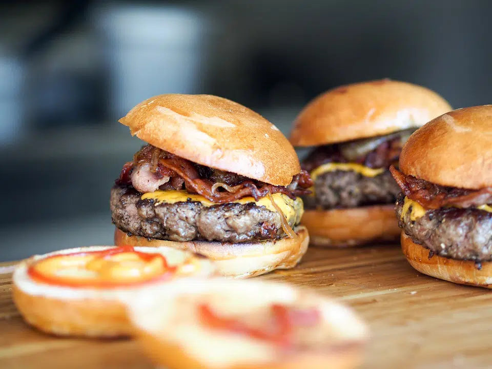 bacon mushroom cheeseburger