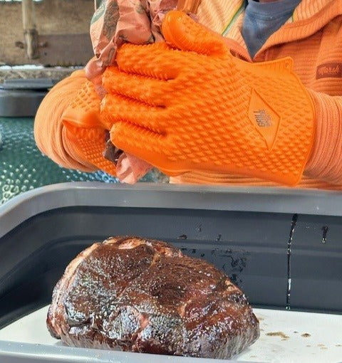 Never Quit Smoking Bundle: Grill Scraper + Smoke Box + Apple & Hickory Wood Chips + BBQ Gloves