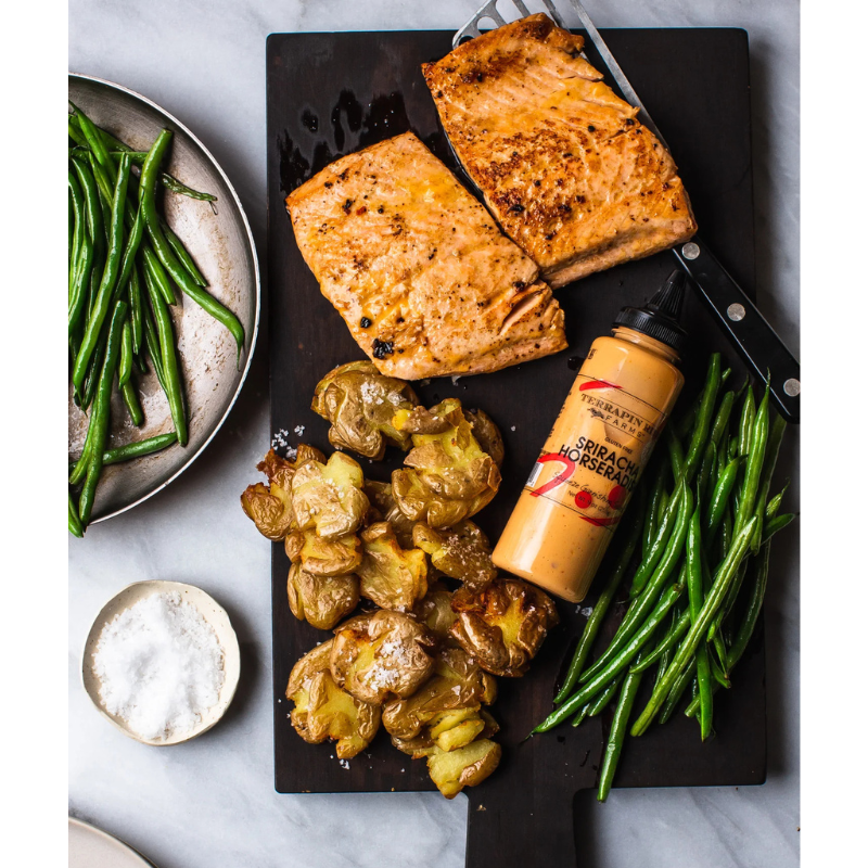 Sriracha Horseradish Garnishing Squeeze by Terrapin Ridge Farms (8.5 oz)