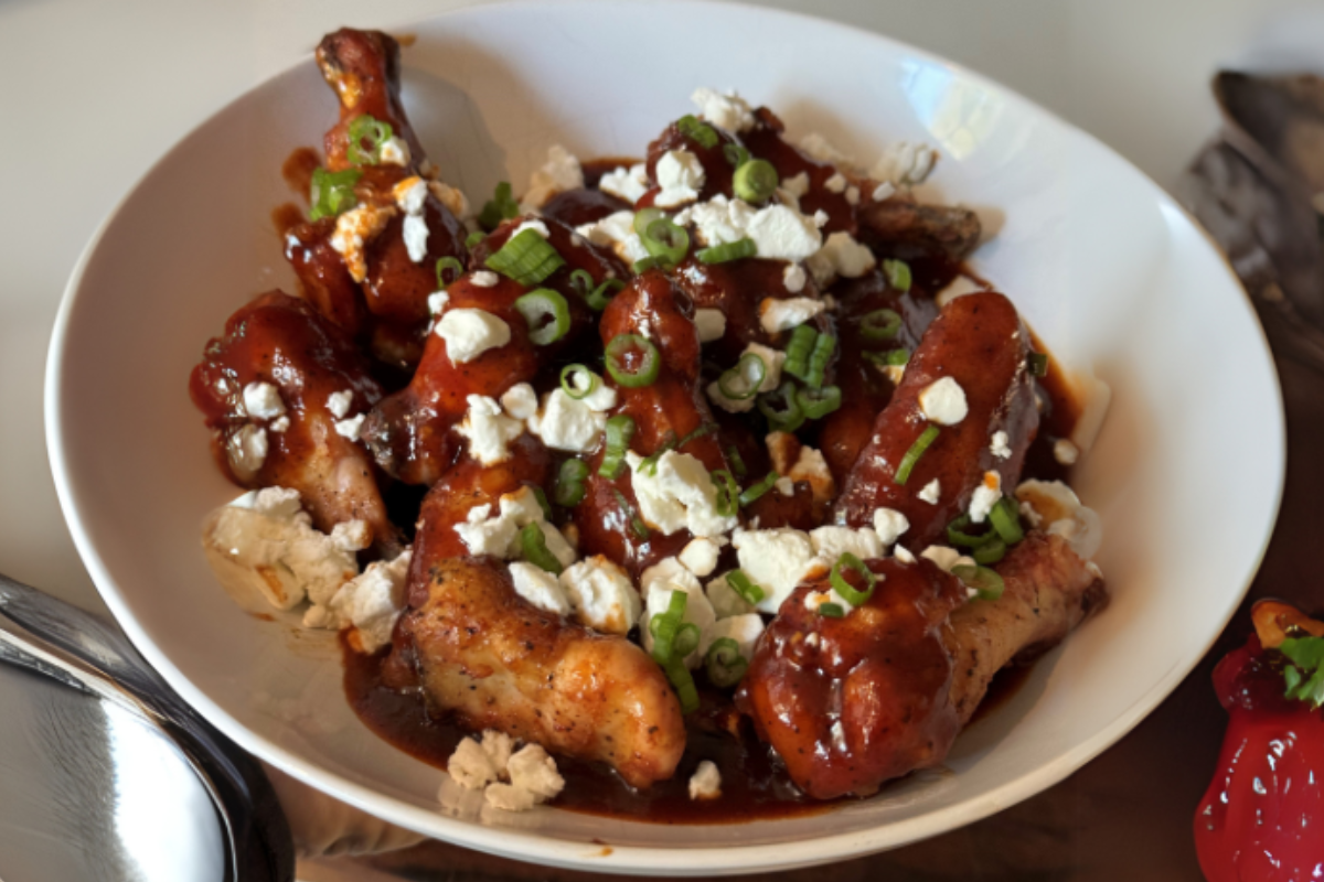 Be My Wingman Grill Box - Complete With Wing Sauces, Rubs, Tool & Recipes