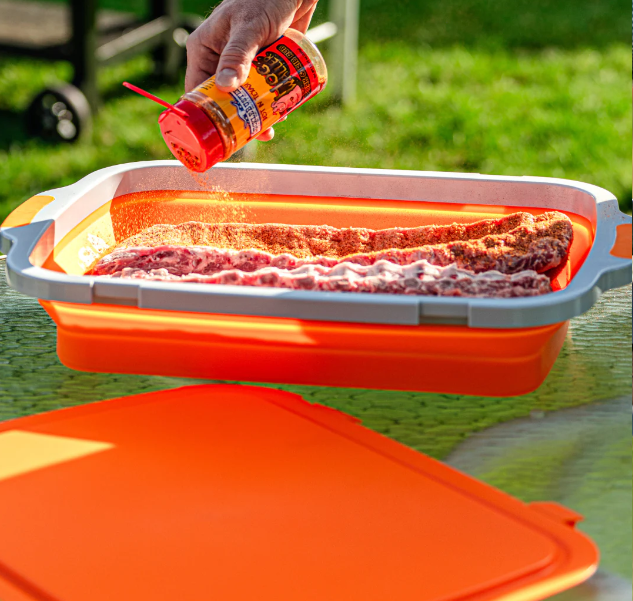 Blazing BBQ Bundle: Grilling Grids + Tongs + Carving Fork + Prep Tub + Grilling Mat + Free Sauce